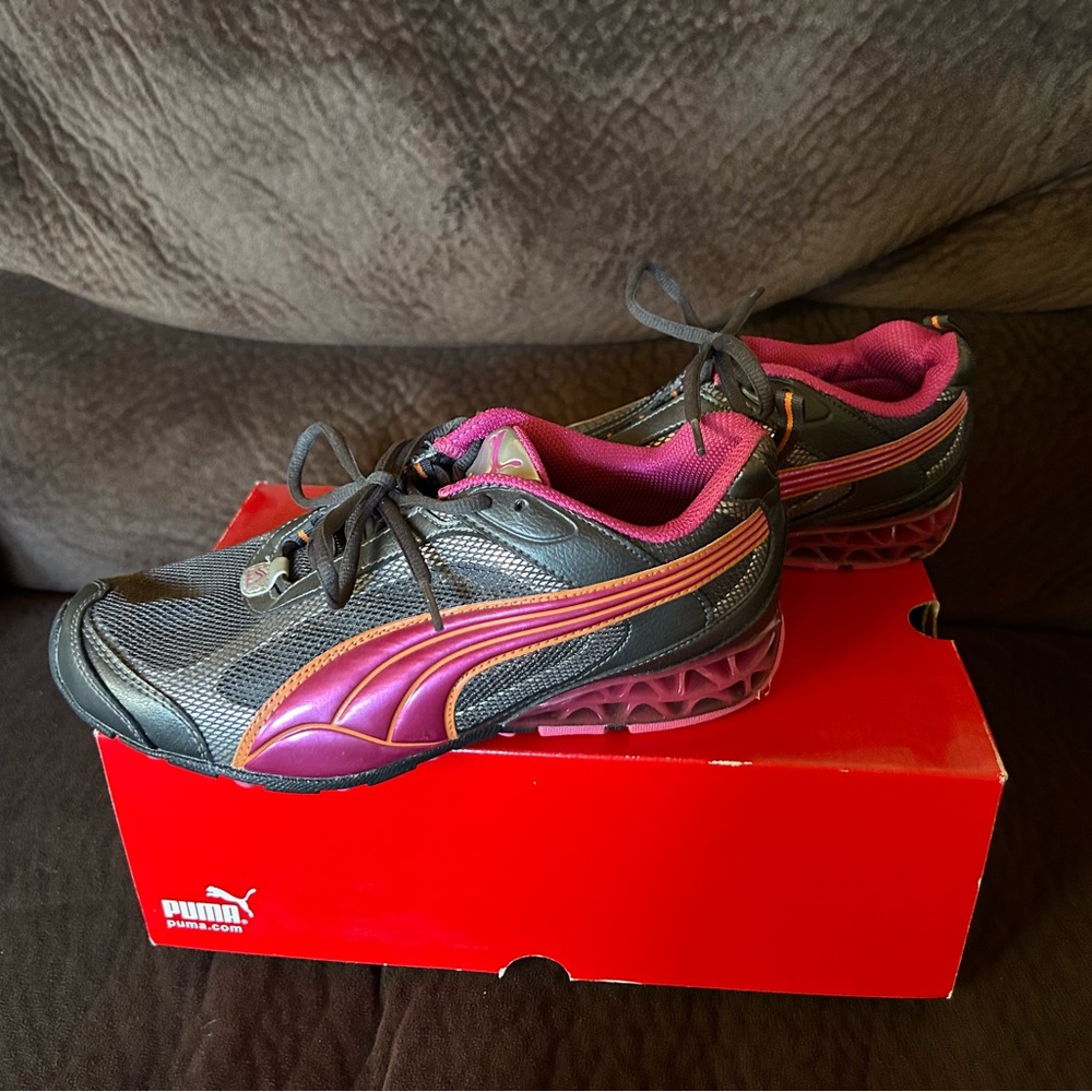 Puma Women's running sneakers, size 7.5 - NEW!!
